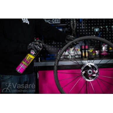 Muc-off klijų ir sandariklio valiklis 750 ml Muc-off klijų ir sandariklio valiklis 750 ml
