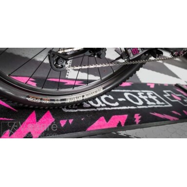 Muc-Off sugeriantis kilimėlis 200x40cm Muc-Off sugeriantis kilimėlis 200x40cm