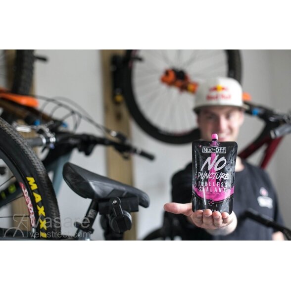 Muc-Off No Puncture Hassle Kit 140ml 4