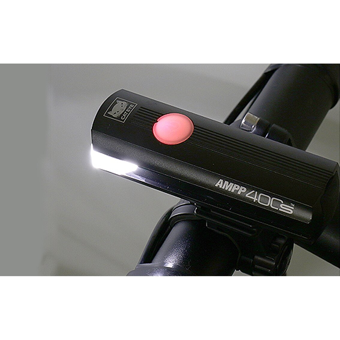 Передняя фара Cat Eye AMPP400S (USB-C) 4
