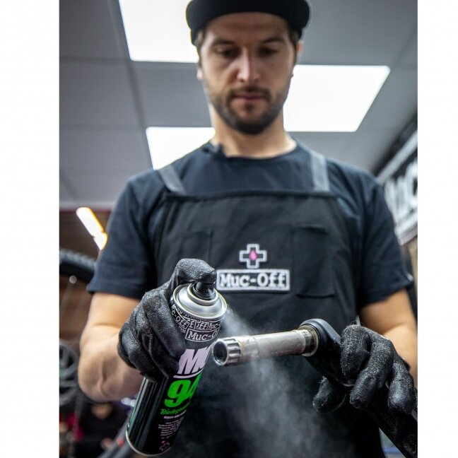 MUC-OFF Multi-Use Spray with PTFE 6 MUC-OFF Multi-Use Spray with PTFE 6