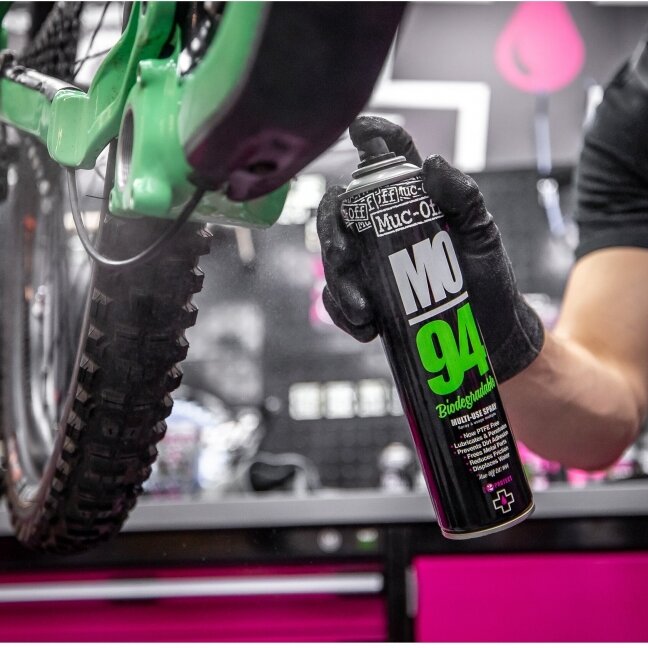 MUC-OFF Multi-Use Spray with PTFE 8 MUC-OFF Multi-Use Spray with PTFE 8